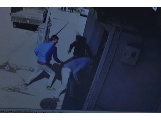 Ensar Vakfi’na saldırı kamerada