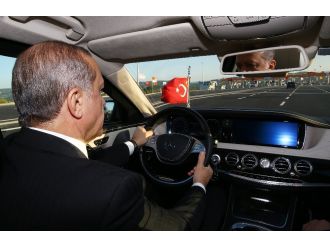 Cumhurbaşkanı Erdoğan Osman Gazi Köprüsü’nden geçti