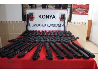 Konya’da kaçak silah operasyonu