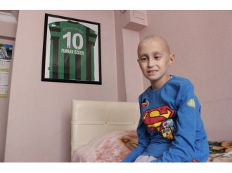 Erdoğan’dan küçük Furkan’a ’23 Nisan’ sürprizi