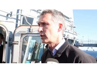 Stoltenberg Alman gemisini ziyaret etti