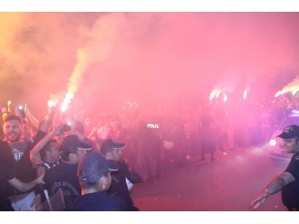 Lider Beşiktaş’a coşkulu karşılama