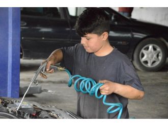 Onlar bayramda da çalışıyor