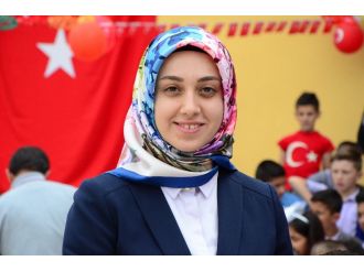 İlk başörtülü kaymakamın ilk resmi töreni