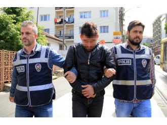 Morali bozuktu diye 6 araç kundakladı