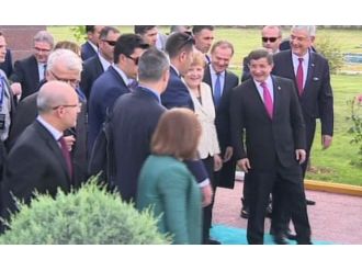 Davutoğlu ve Merkel Nizip’e hareket etti
