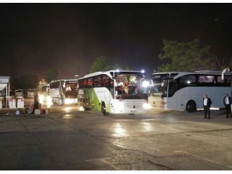 125 otobüsle tola çıktılar