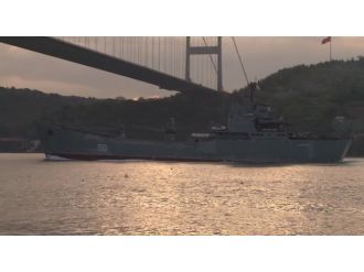 Rus gemisi İstanbul Boğazı’ndan geçti