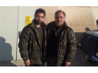 Baba ve oğlu teröristlere karşı omuz omuza