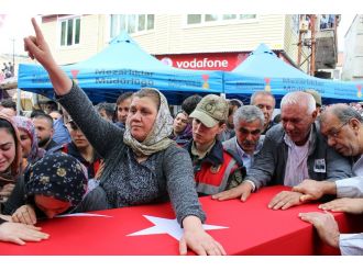 "Oğlumun kıyafetini verin ben savaşmaya gideceğim"