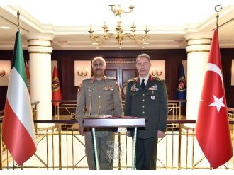 Kuveytli mevkidaşını ağırladı