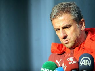 Hamzaoğlu: "Güzelim oyunu çirkinleştiriyoruz"