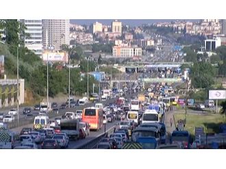 Boğaziçi Köprüsü’nde intihar girişimi !