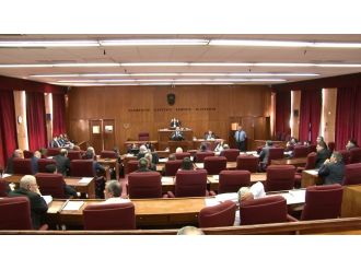 Yeni hükümet güvenoyu aldı