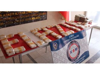 Ev eşyası taşıyan kamyonda 45 kilo eroin yakalandı