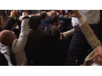 AK Partili ve HDP’li vekiller birbirine girdi