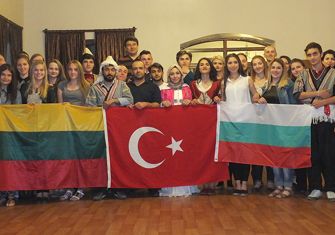 Avrupalı Öğrenciler Evlerine Mutlu Döndüler