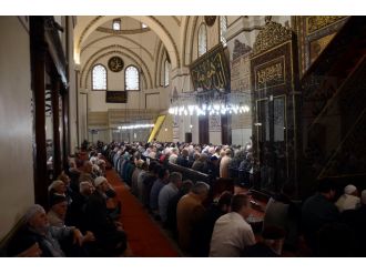 Ulu Cami teröre inat doldu