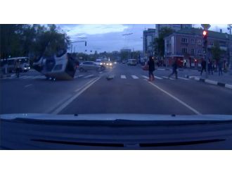 Polis cipi taklalar attı