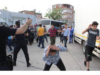 Maçta gazetecilere coplu, biber gazlı müdahale