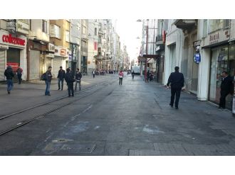 İstiklal Caddesi bu yıl yaya trafiğine kapatılmadı