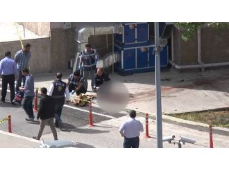 Teröristin cesedi olay yerinden kaldırıldı