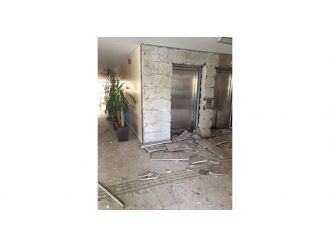 Patlama belediye binasında büyük hasara neden oldu