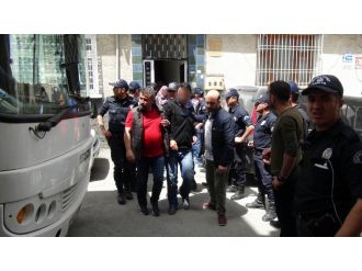 Teröristin evine operasyon: Gözaltılar var