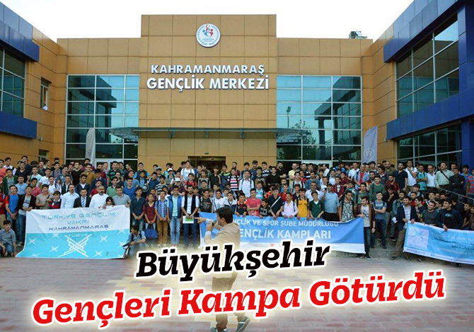 Büyükşehir Gençleri Kampa Götürdü