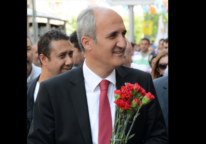 Barışın Ve Huzurun Ömür Boyu Sürmesini Temenni Ediyorum