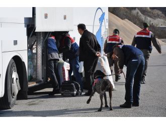 Aranan PKK’lı otobüste yakalandı