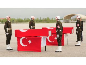 Hakkari şehitleri memleketlerine uğurlandı