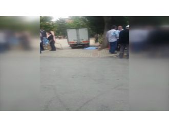 Huzurevine yemek götüren kamyonet yaşlı adamı ezdi