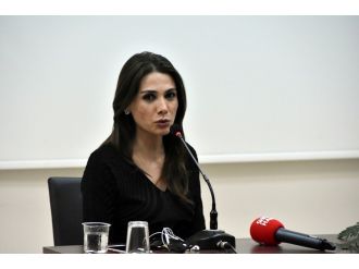 Jülide Ateş: Kadın olmaktan gurur duyuyorum