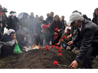 78 yıl sonra tabuta konuldular
