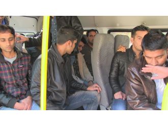 Kaçak Pakistanlılar lüks villada yakalandı