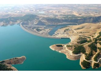 Atatürk Barajı darphane gibi