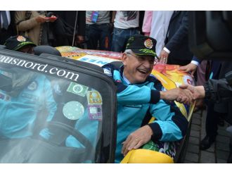 Bakan Bozkır ralli aracı kullandı