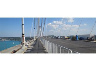 Yavuz Sultan Selim Köprüsüne rüzgar panelleri konuldu