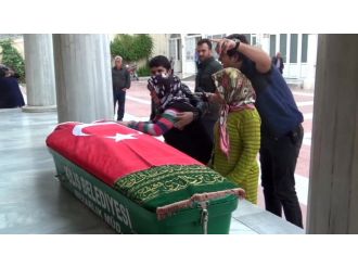 Roket mermisi kurbanı çocuk son yolculuğuna uğurlandı