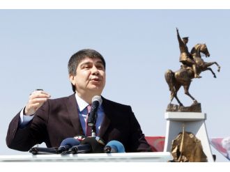 "Bir bakmışsınız yanınızdan Brad Pitt, Angelina Jolie geçiyor"