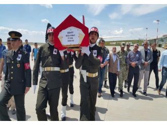 Şehit Yüzbaşı Fırat’ın cenazesi baba ocağında