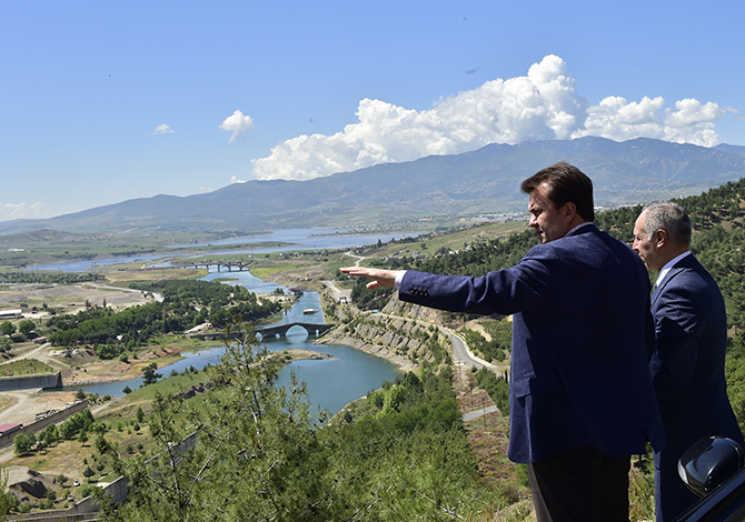 “ŞEHRİMİZİ TURİZM ALANINDA CAZİBE MERKEZİ HALİNE GETİRECEĞİZ”