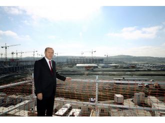 Cumhurbaşkanı Erdoğan, 3. havalimanı inşaatını inceledi