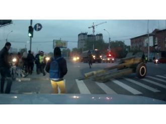 Trafikte top mermisi paniği !