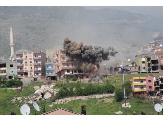 Sokağa çıkma yasağıyla operasyonlar yoğunlaştırıldı