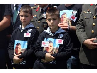 Şehit babaya son bakış