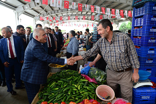 Mevlana Mahallesine Semt Pazarı Hizmete Açıldı