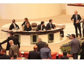 Meclis’te "darbe" tartışması