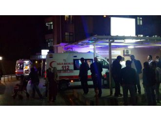 Komşular arasında bıçaklı kavga: 3 yaralı